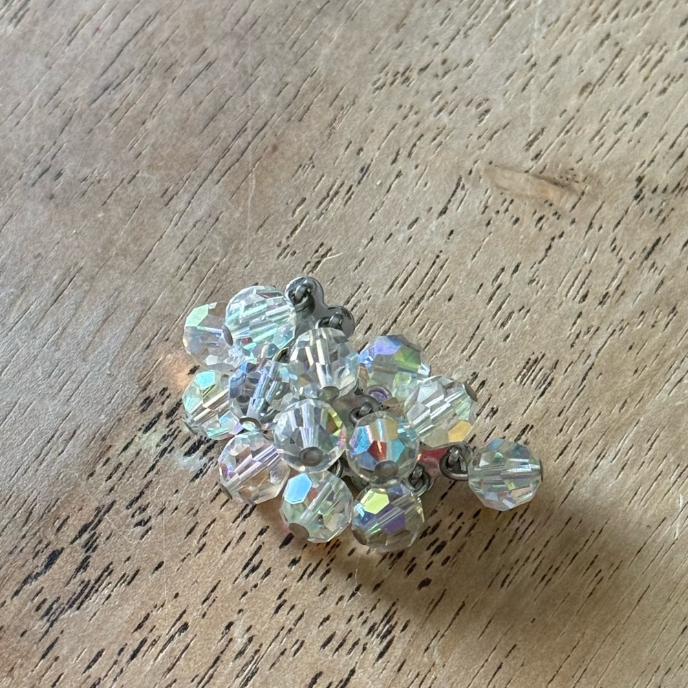 1960’s Cha Cha Aurora Borealis hair clip